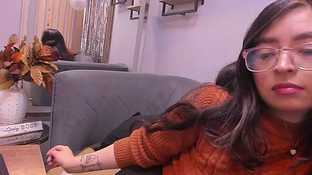 Eva Macalliter online show from 18, 12, 2025