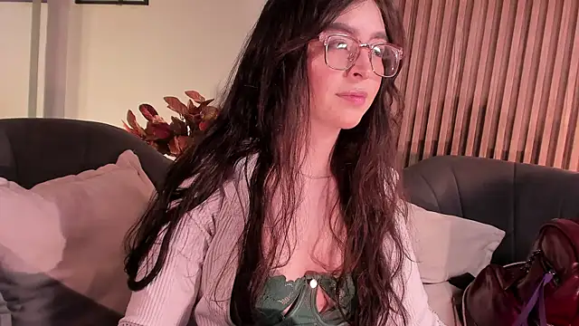 Snapshot of Eva_Macalliter chatting on 29, 5, 2026 Eva Macalliter online show from 29, 5, 2026