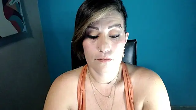 Snapshot of Sunny_rayz_ chatting on 8, 5, 2026 Sunny rayz online show from 8, 5, 2026
