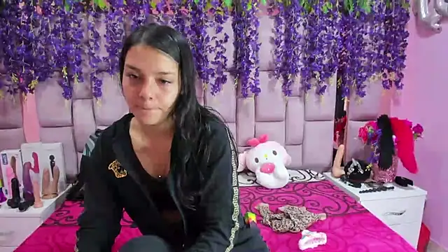 Snapshot of Bich_Anal_ chatting on 17, 2, 2025 Bich Anal online show from 17, 2, 2025