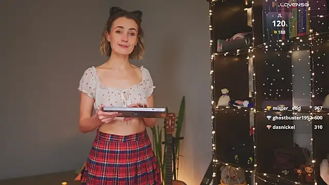 Snapshot of bananya_kitty chatting on 7, 12, 2024 bananya kitty online show from 7, 12, 2024