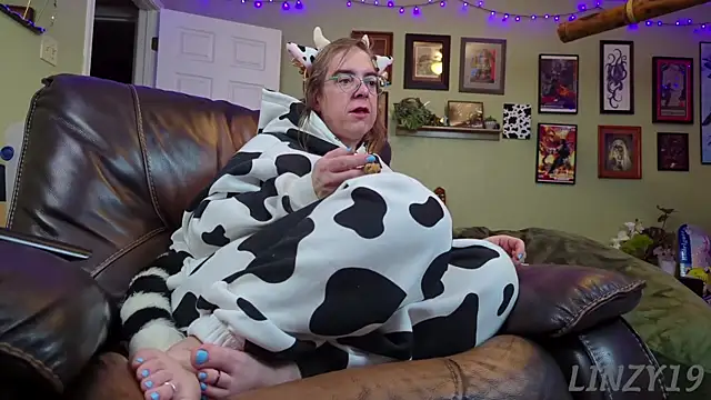 Linzy 19 online show from 13, 11, 2025