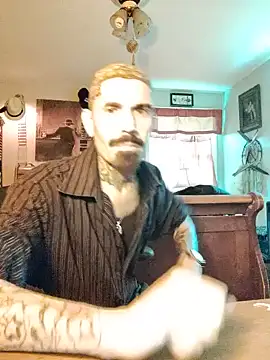 Snapshot of RoosterWabbit chatting on 13, 5, 2026 RoosterWabbit online show from 13, 5, 2026