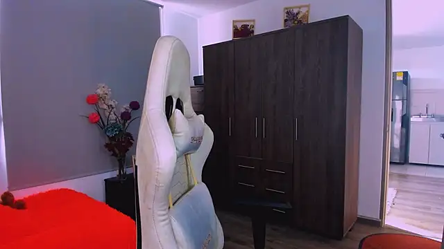 ScarlettMalbec online show from 5, 2, 2026