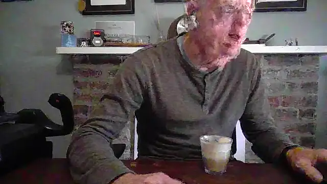 Snapshot of jiggy77777 chatting on 1, 1, 2025 jiggy77777 online show from 1, 1, 2025
