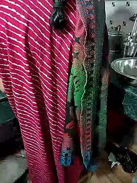 COUPLLE VILLAGE online show from 9, 11, 2025