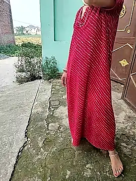 COUPLLE VILLAGE online show from 4, 11, 2025