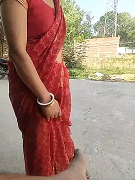 COUPLLE VILLAGE online show from 10, 5, 2026