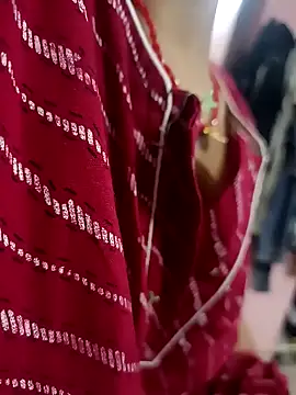 COUPLLE VILLAGE online show from 23, 10, 2025