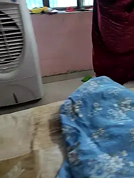 COUPLLE VILLAGE online show from 30, 10, 2025