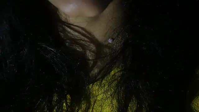 -AyeshaSinghania- online show from 7, 5, 2026