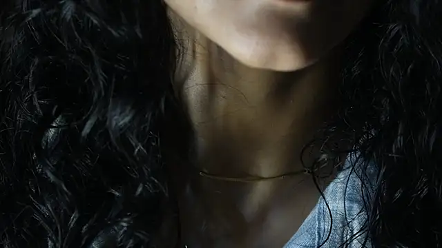 -AyeshaSinghania- online show from 25, 4, 2026