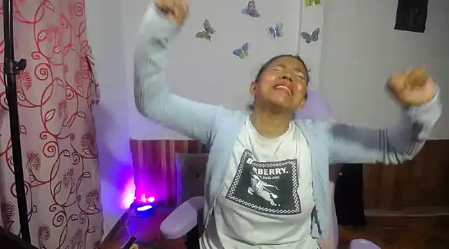 daleska ayala 1 online show from 19, 3, 2025