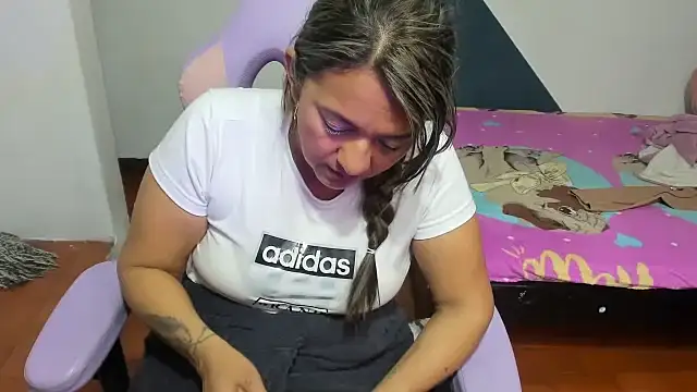 daleska ayala 1 online show from 21, 10, 2025