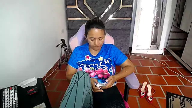 daleska ayala 1 online show from 16, 3, 2026