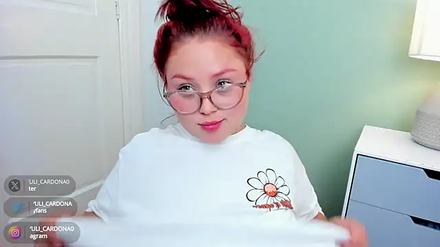 YuliCardona  online show from 30, 1, 2025