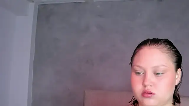 Snapshot of YuliCardona_ chatting on 23, 6, 2026 YuliCardona online show from 23, 6, 2026