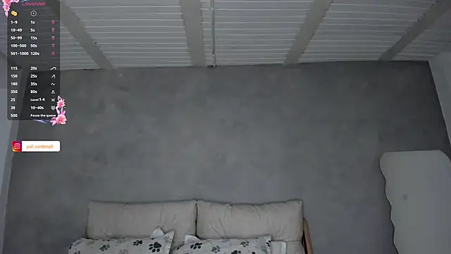 Snapshot of YuliCardona_ chatting on 8, 5, 2026 YuliCardona online show from 8, 5, 2026