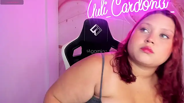 Snapshot of YuliCardona_ chatting on 22, 10, 2025 YuliCardona online show from 22, 10, 2025