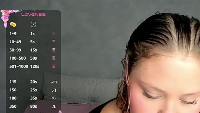 Snapshot of YuliCardona_ chatting on 8, 6, 2026 YuliCardona online show from 8, 6, 2026