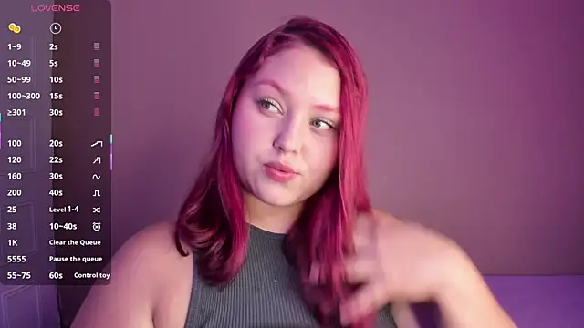 Snapshot of YuliCardona_ chatting on 17, 10, 2025 YuliCardona online show from 17, 10, 2025