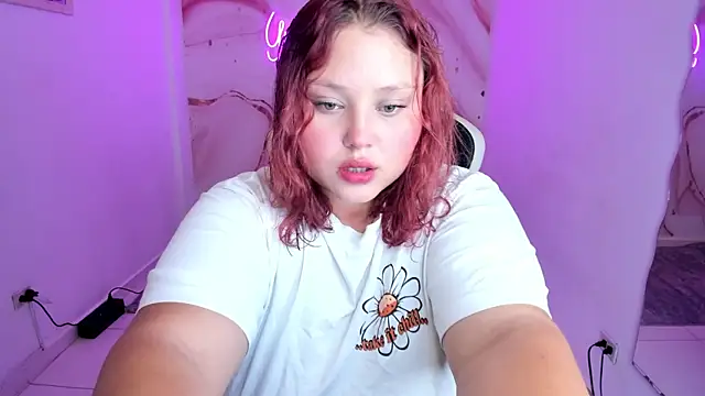 Snapshot of YuliCardona_ chatting on 15, 11, 2025 YuliCardona online show from 15, 11, 2025