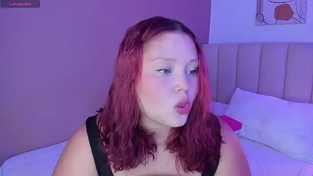 YuliCardona  online show from 4, 10, 2025