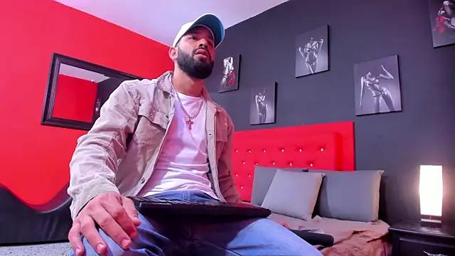 Thiagogomez online show from 5, 11, 2025