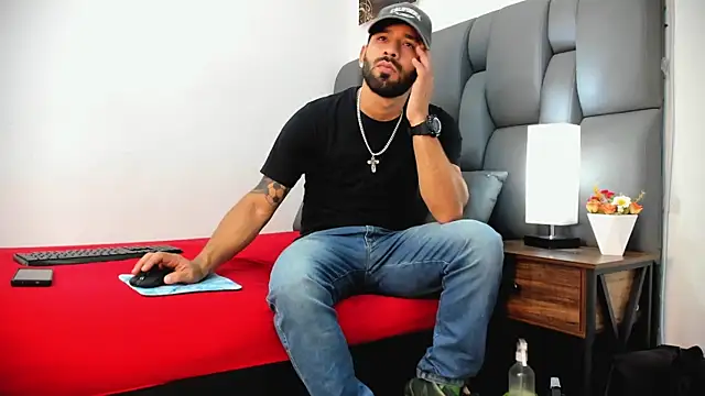 Thiagogomez online show from 11, 4, 2026