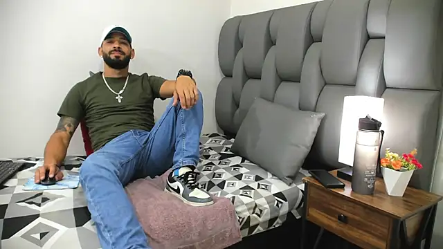 Thiagogomez online show from 19, 3, 2026