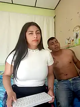 Snapshot of ViolettAndCandy chatting on 12, 12, 2024 ViolettAndCandy online show from 12, 12, 2024