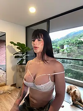 Snapshot of Helenbronwx chatting on 2, 2, 2025 Helenbronwx online show from 2, 2, 2025