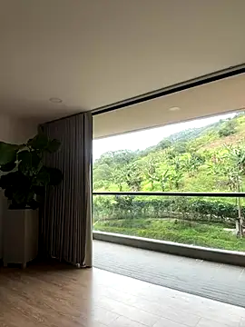 Snapshot of Helenbronwx chatting on 14, 9, 2025 Helenbronwx online show from 14, 9, 2025