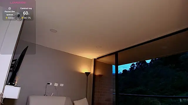 Snapshot of Helenbronwx chatting on 28, 11, 2025 Helenbronwx online show from 28, 11, 2025