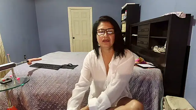 Snapshot of NinasRu chatting on 9, 11, 2025 NinasRu online show from 9, 11, 2025