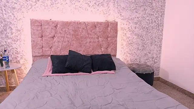 Snapshot of andre_queen09 chatting on 21, 10, 2025 andre queen09 online show from 21, 10, 2025