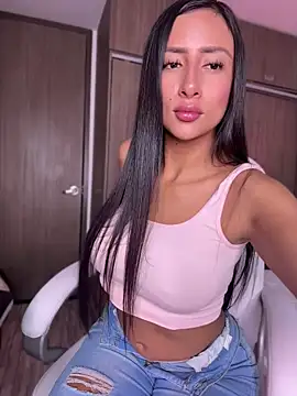 Snapshot of andre_queen09 chatting on 28, 4, 2026 andre queen09 online show from 28, 4, 2026
