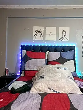 Snapshot of Toya_P chatting on 23, 11, 2025 Toya P online show from 23, 11, 2025