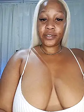 Snapshot of Toya_P chatting on 25, 5, 2026 Toya P online show from 25, 5, 2026