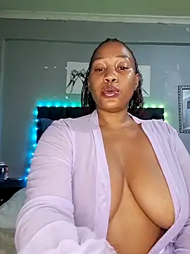 Snapshot of Toya_P chatting on 16, 11, 2025 Toya P online show from 16, 11, 2025