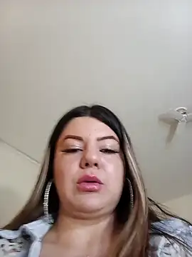 Snapshot of Karla_Rodriguezx chatting on 4, 11, 2025 Karla Rodriguezx online show from 4, 11, 2025