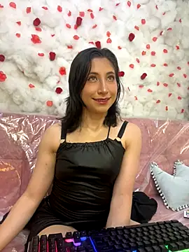 Snapshot of SkarletJhonson_ chatting on 28, 10, 2025 SkarletJhonson online show from 28, 10, 2025