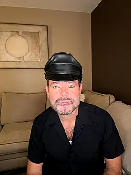 Snapshot of NYCLeatherBoi chatting on 14, 9, 2025 NYCLeatherBoi online show from 14, 9, 2025