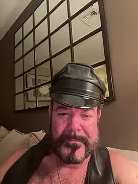 Snapshot of NYCLeatherBoi chatting on 11, 1, 2025 NYCLeatherBoi online show from 11, 1, 2025