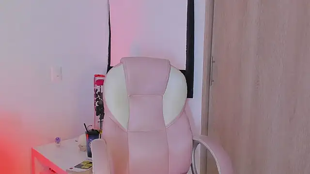 AnastaciaBlake online show from 14, 11, 2025