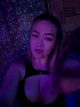 Danielavegax online show from 7, 11, 2025