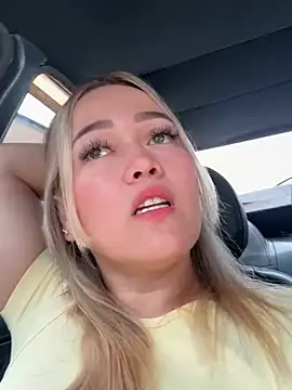 Danielavegax online show from 22, 3, 2026