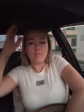 Danielavegax online show from 20, 3, 2026