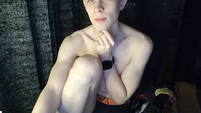 Student Oliver online show from 4, 3, 2026