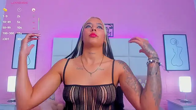 charlotte kisss online show from 4, 7, 2026